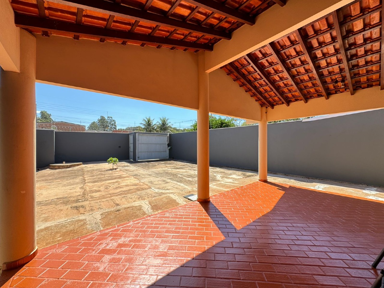 Casa à venda no Universitário: 