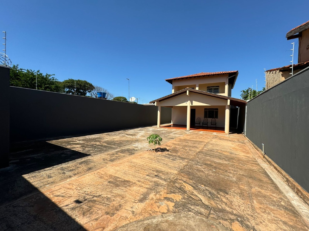 Casa à venda no Universitário: 