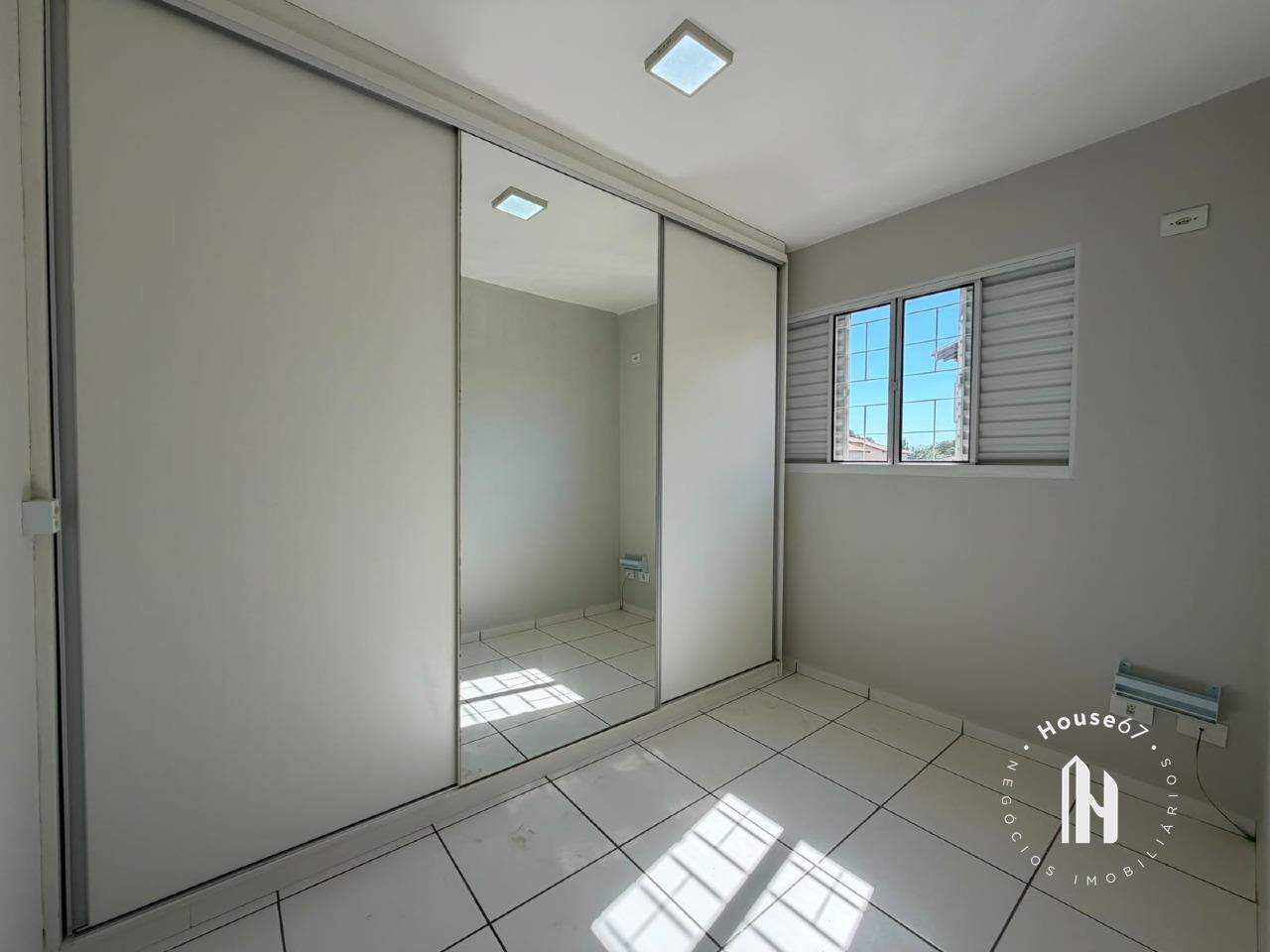 Apartamento à venda no Parque Residencial Rita Vieira: 