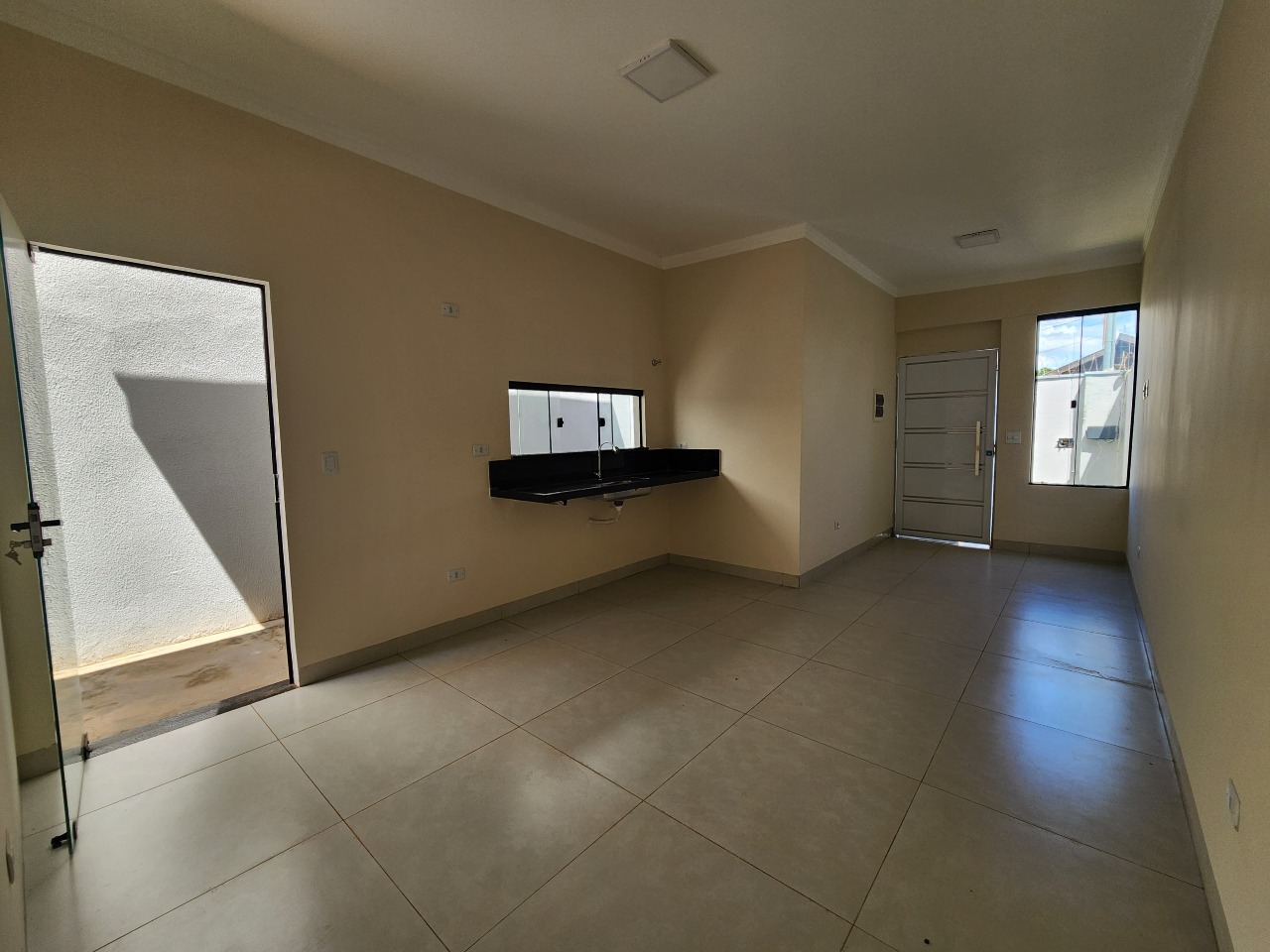 Casa à venda no Coronel Antonino: 