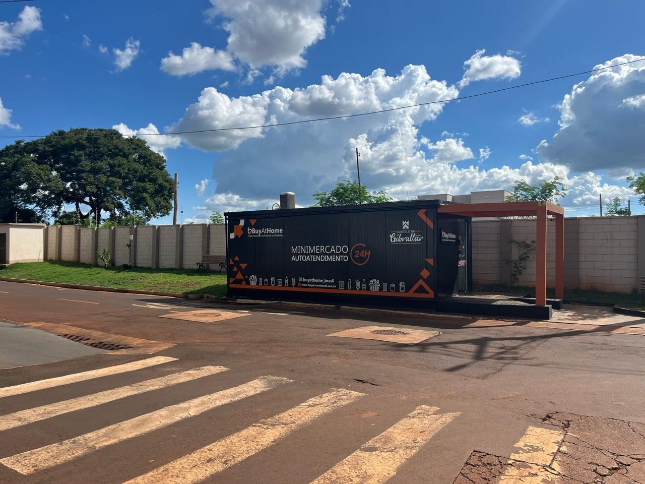 Apartamento à venda no Pioneiros: 