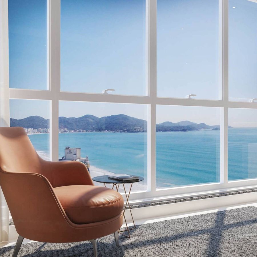 Apartamento à venda no Meia Praia: 