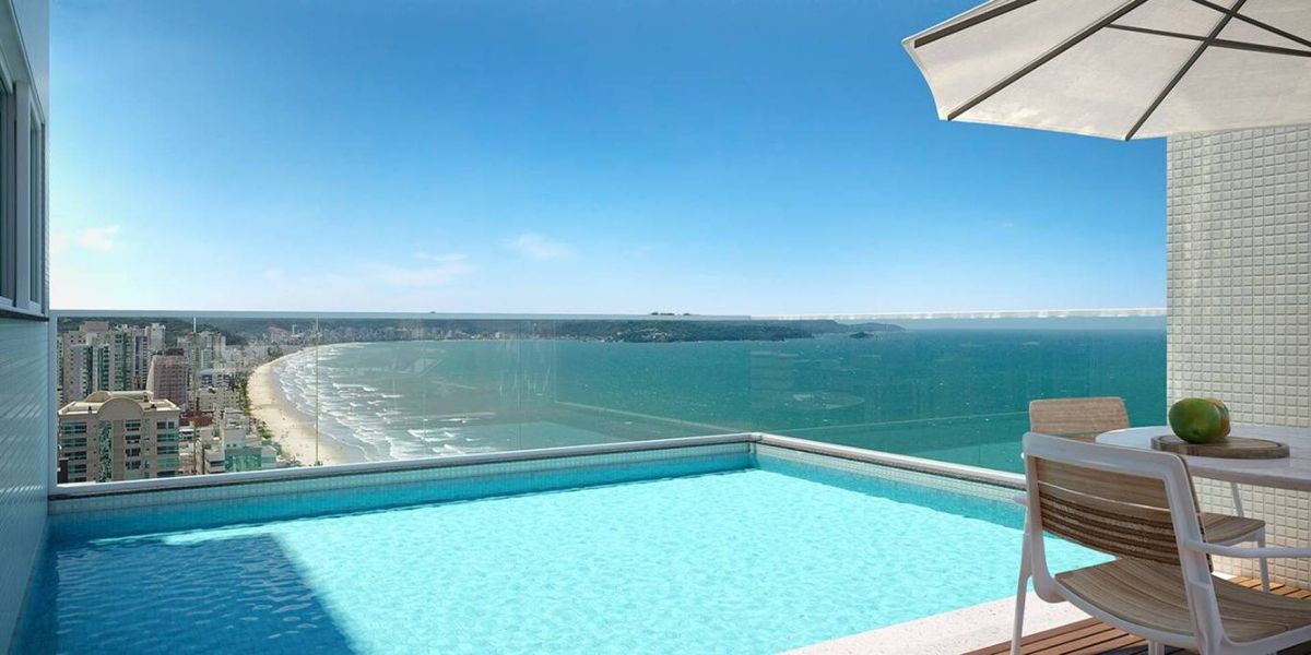 Apartamento à venda no Meia Praia: 