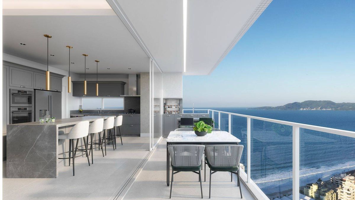 Apartamento à venda no Meia Praia: 