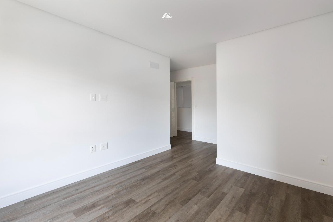 Apartamento à venda no Praia Brava: 