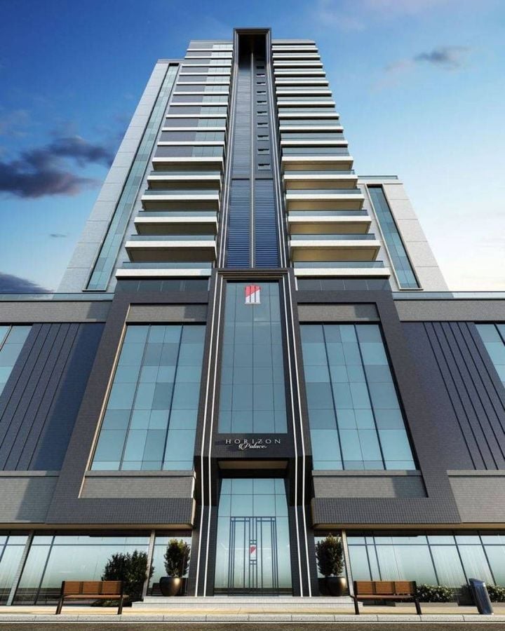 Apartamento à venda no Meia Praia: 