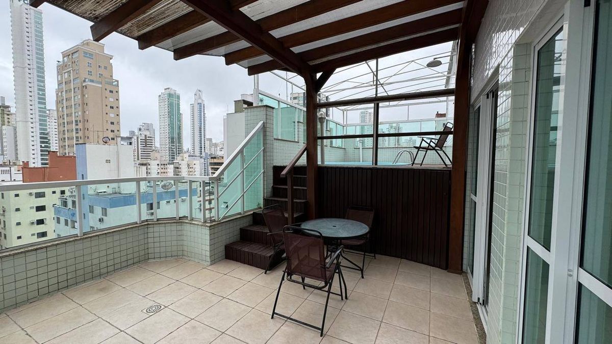 Cobertura à venda no Centro: 