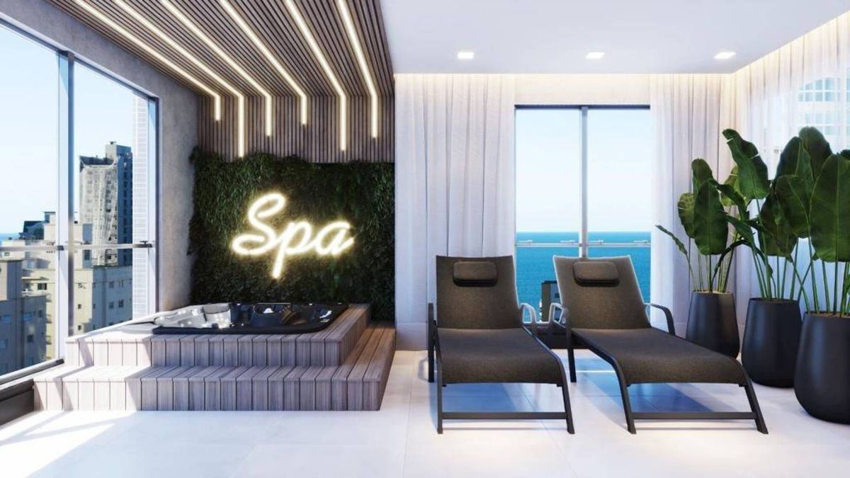 Apartamento à venda no Meia Praia: 