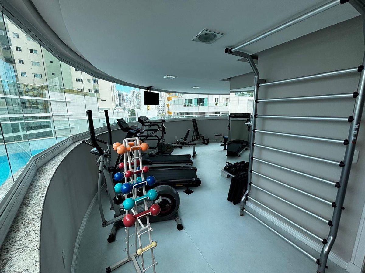 Apartamento à venda no Pioneiros: 