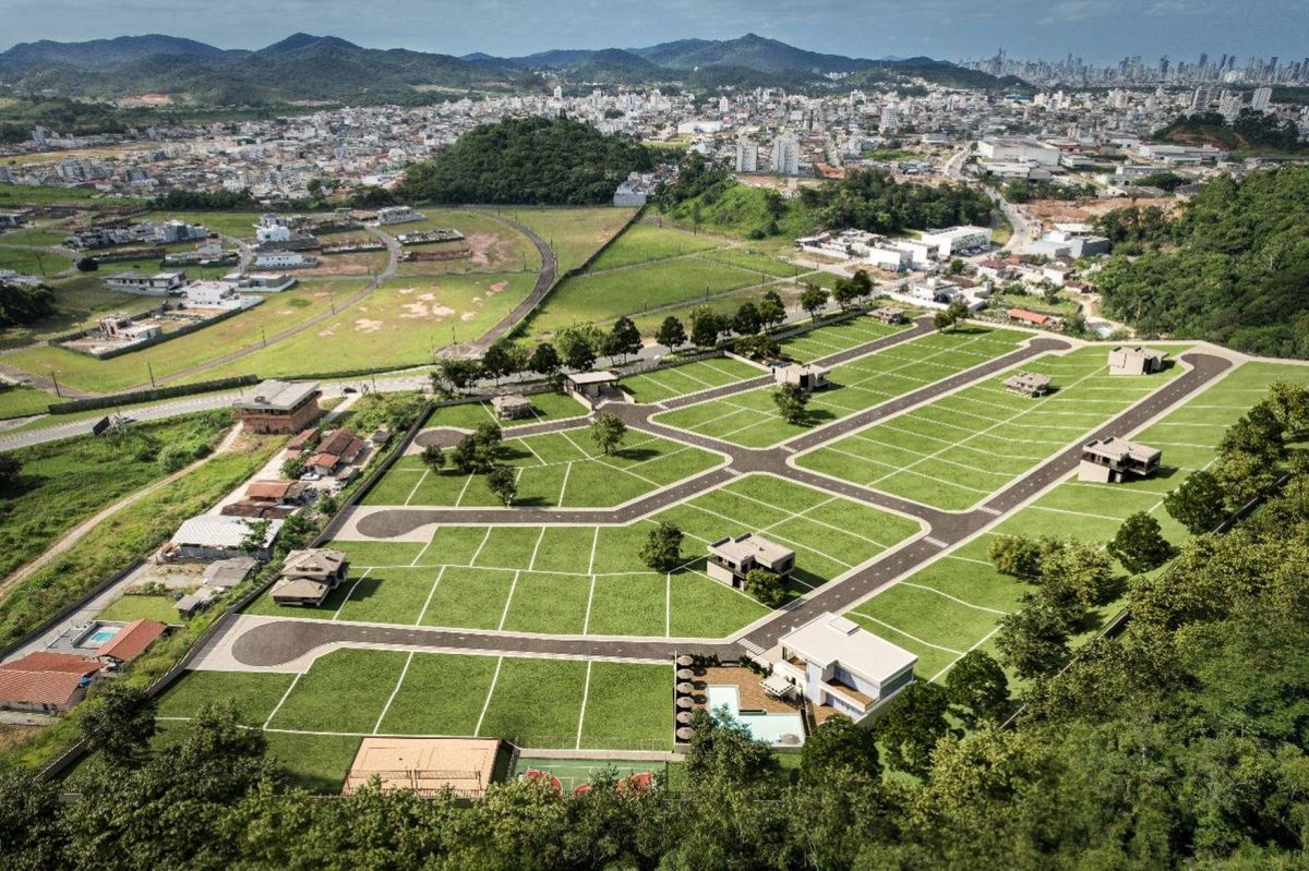 Terreno à venda no Centro: 