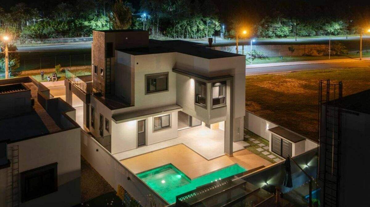 Casa de Condomínio à venda no Santa Regina: 