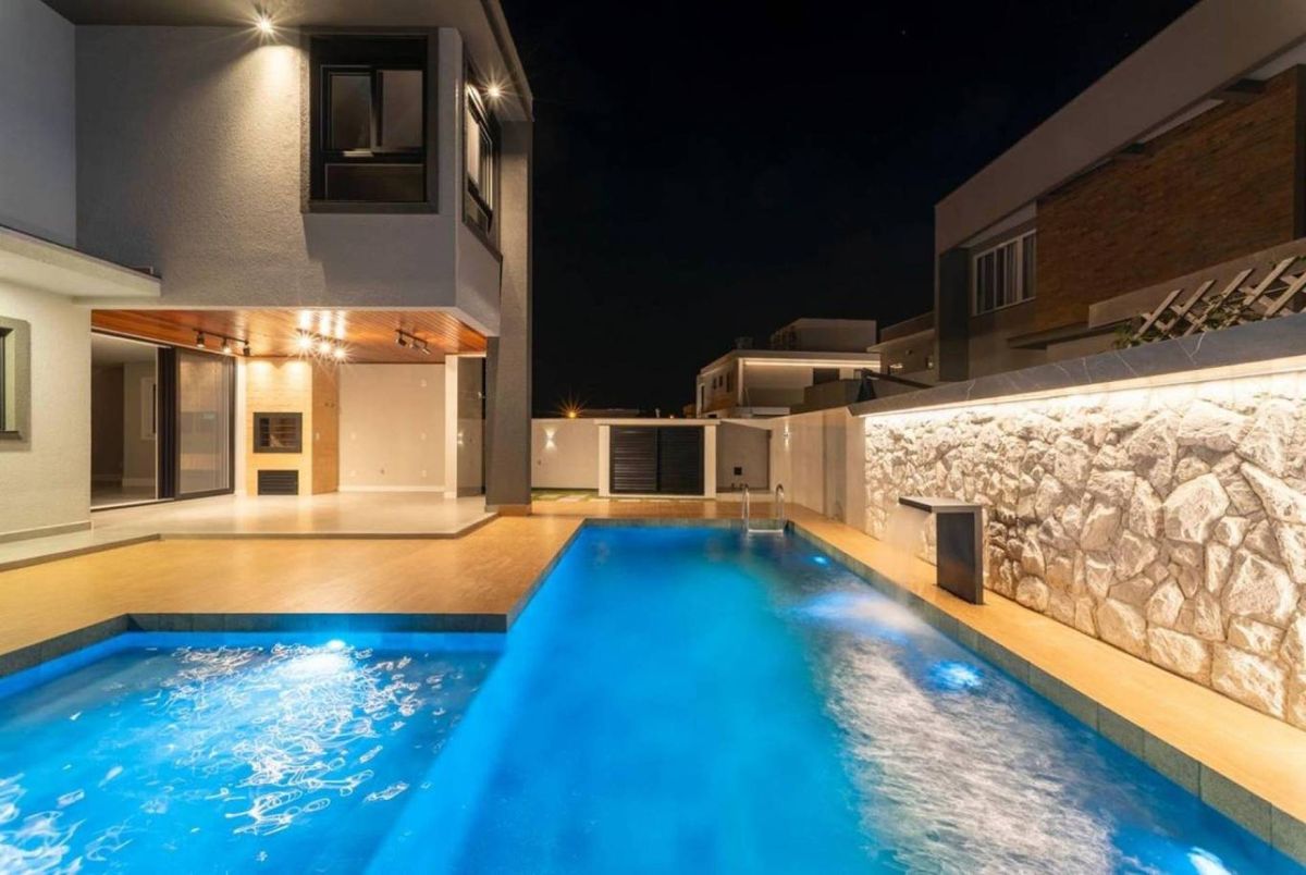 Casa de Condomínio à venda no Santa Regina: 