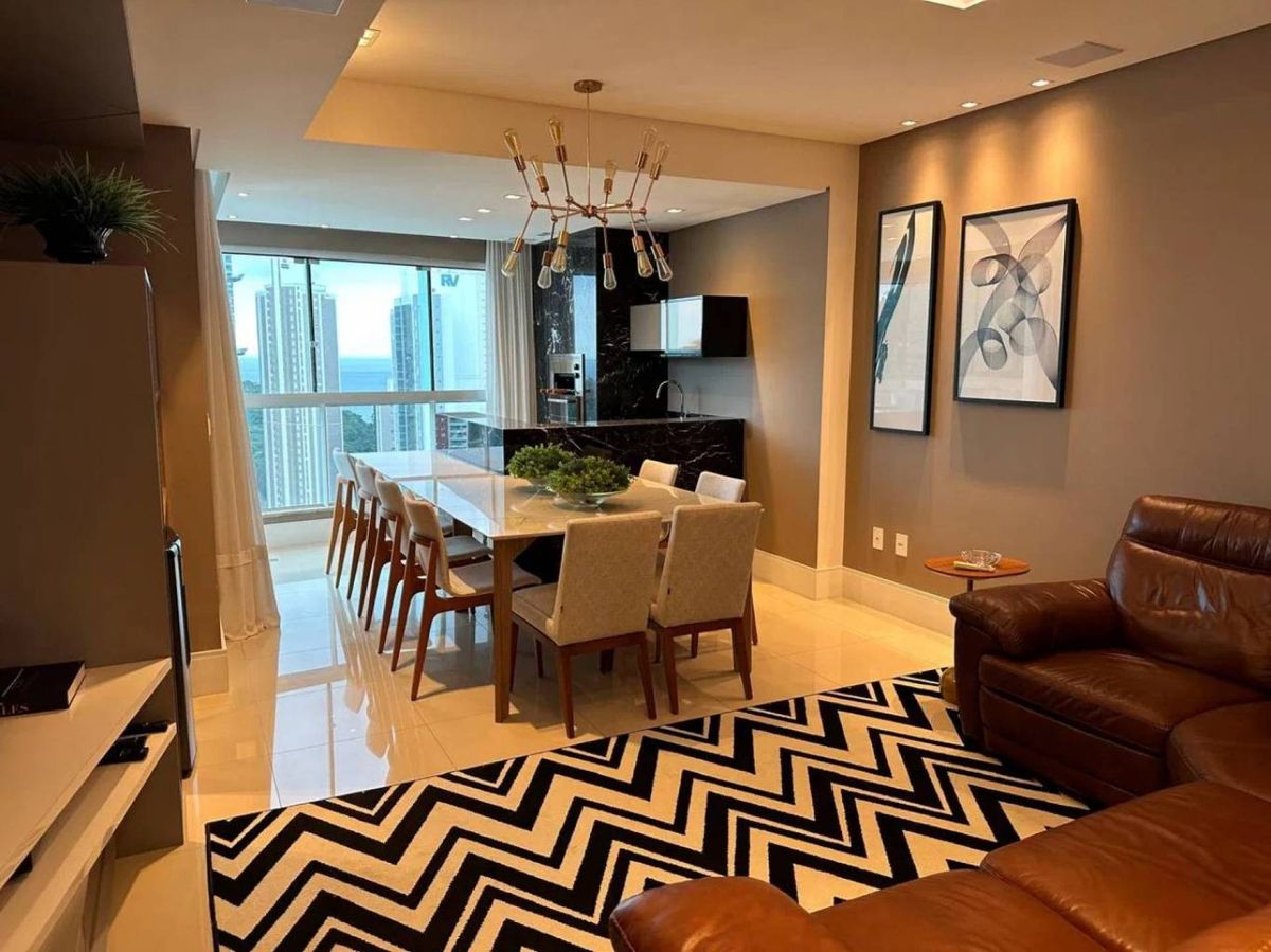 Apartamento à venda no Pioneiros: 