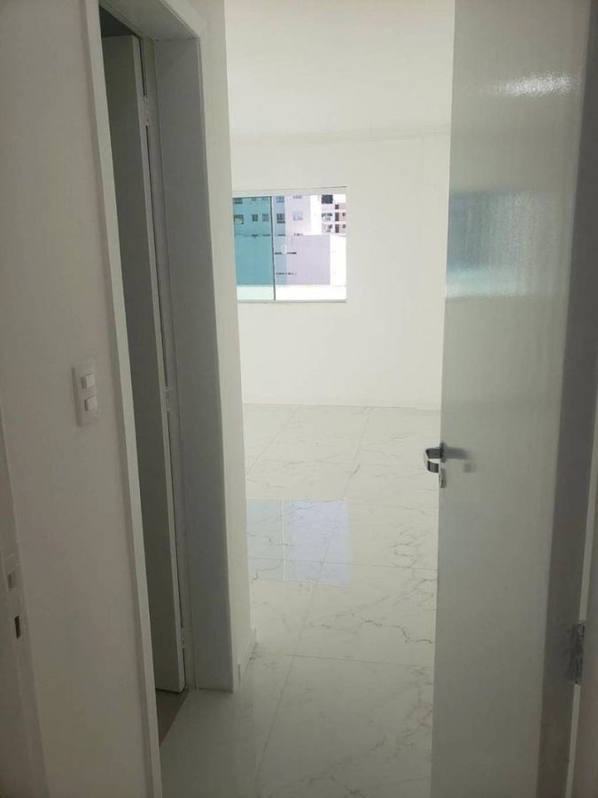 Apartamento à venda no Nações: 