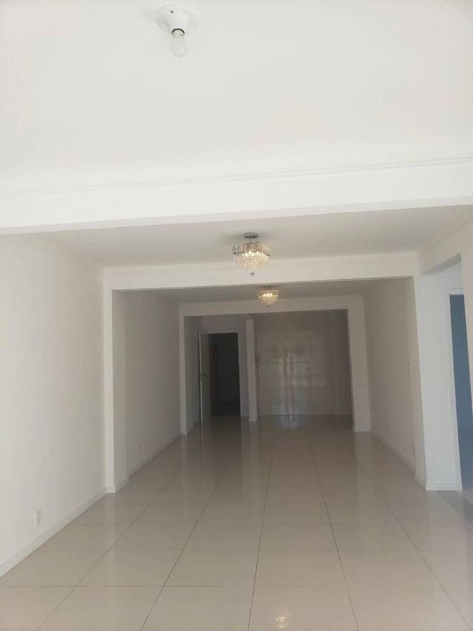 Apartamento à venda no Nações: 