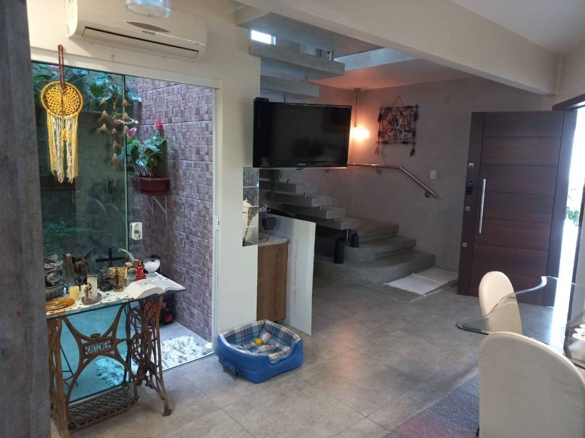 Casa à venda no Centro: 