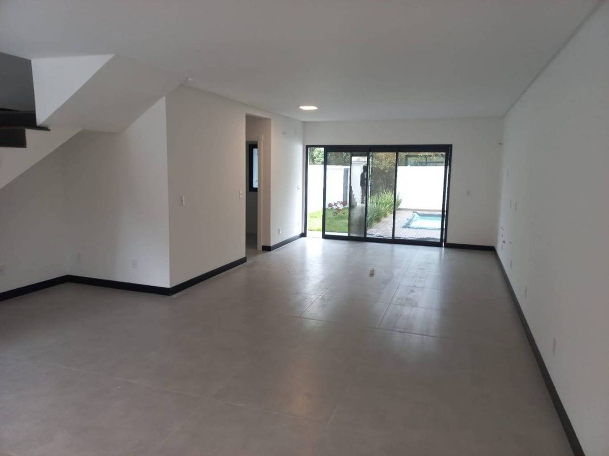 Casa à venda no Rio Pequeno: 