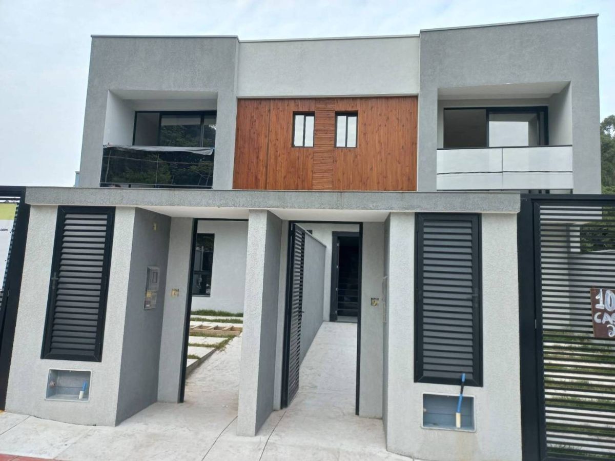 Casa à venda no Rio Pequeno: 