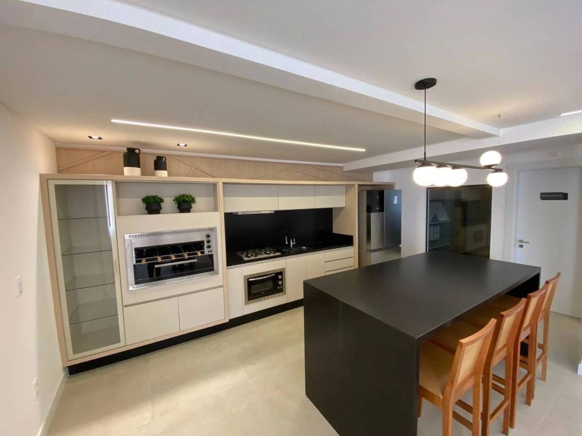 Apartamento à venda no Nações: 