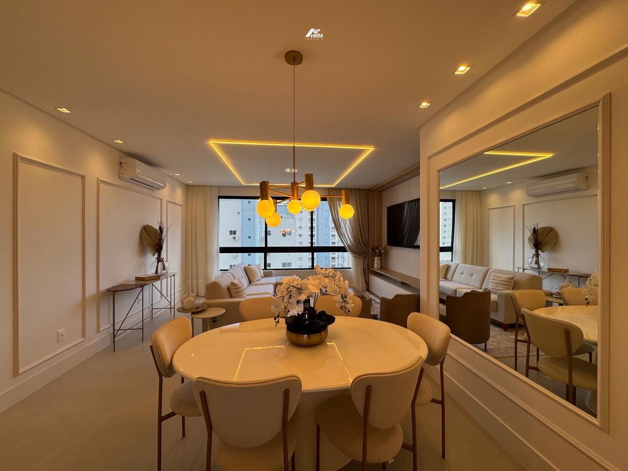 Apartamento à venda no Pioneiros: 