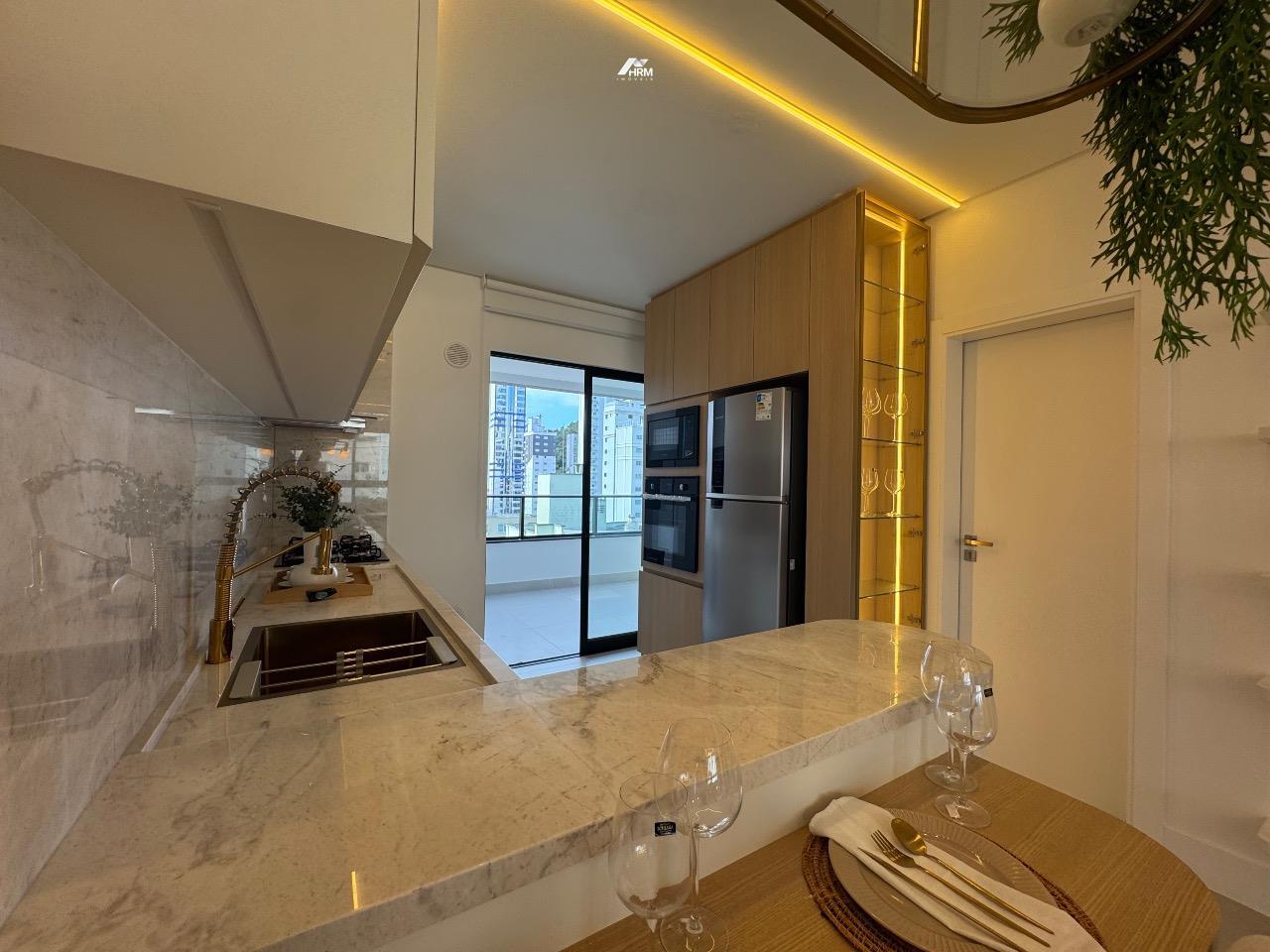 Apartamento à venda no Pioneiros: 