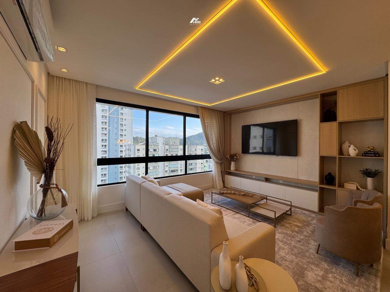 Apartamento à venda no Pioneiros: 