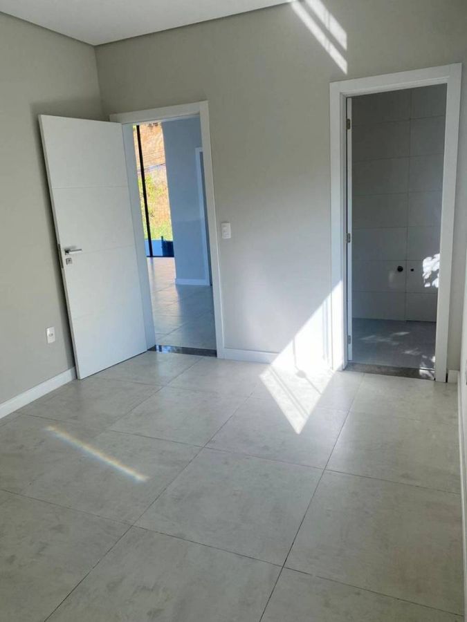 Casa à venda no Nações: 