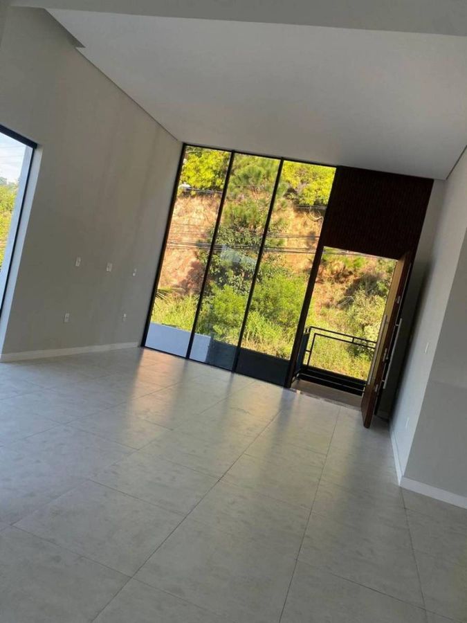 Casa à venda no Nações: 