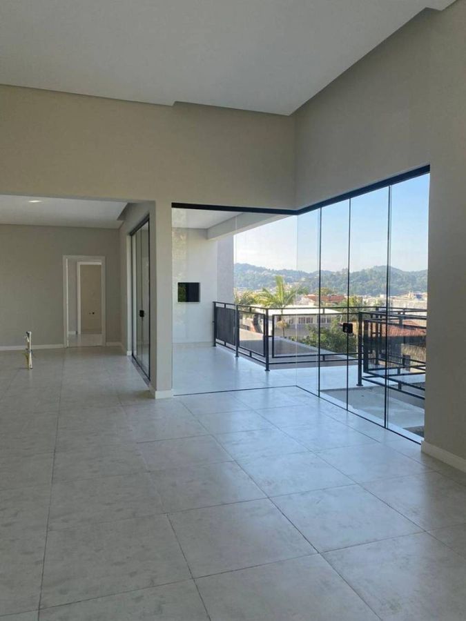 Casa à venda no Nações: 