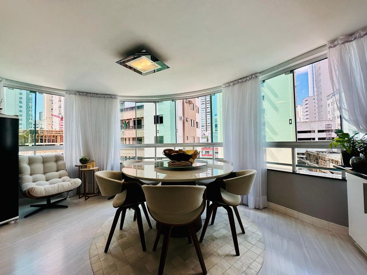 Apartamento à venda no Centro: 