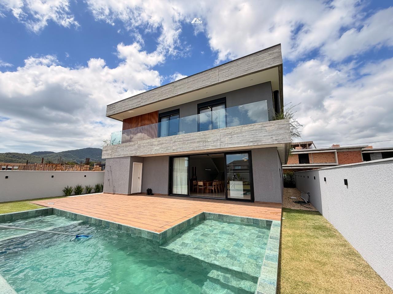 Casa de Condomínio à venda no Santa Regina: 