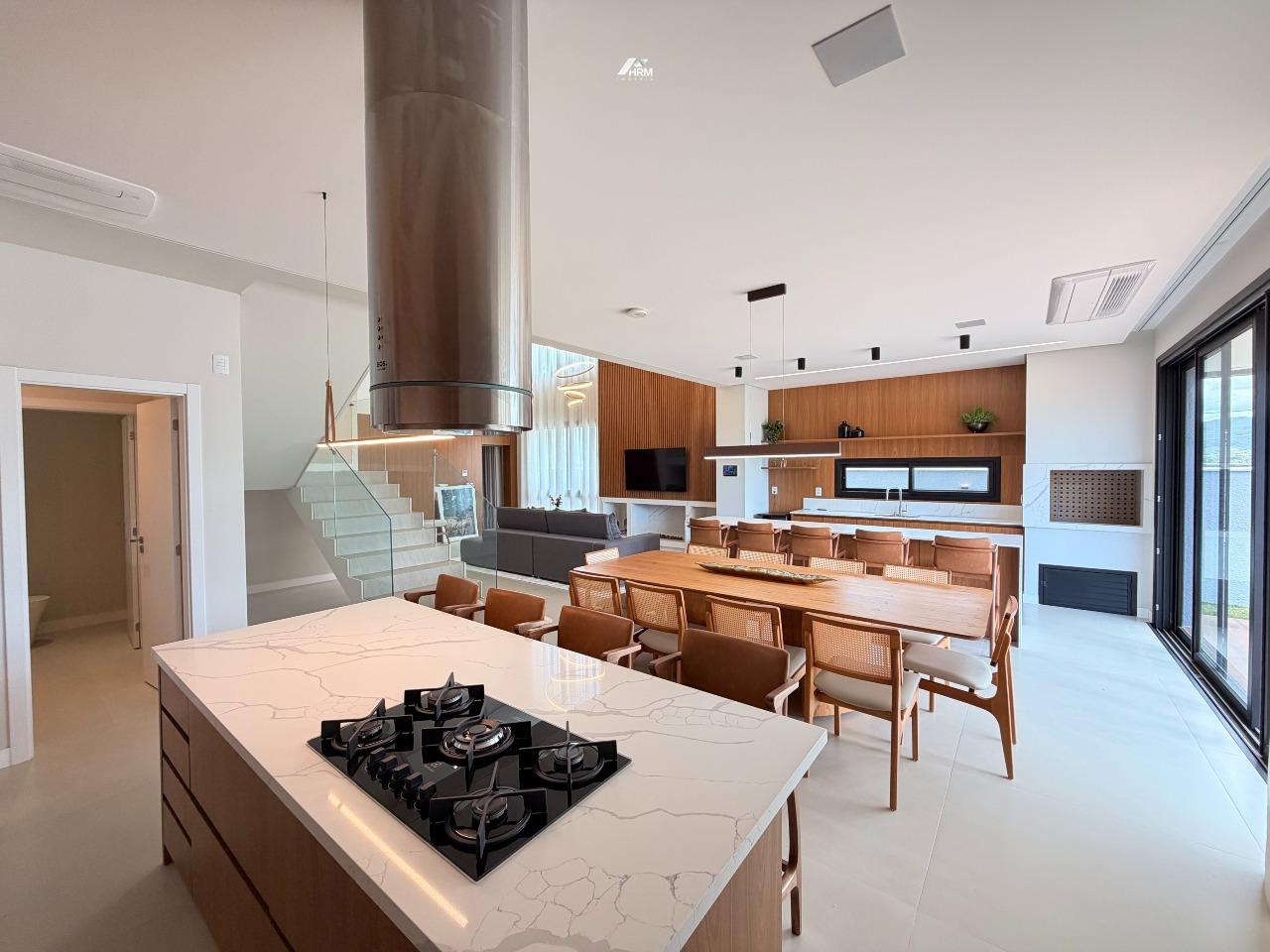 Casa de Condomínio à venda no Santa Regina: 