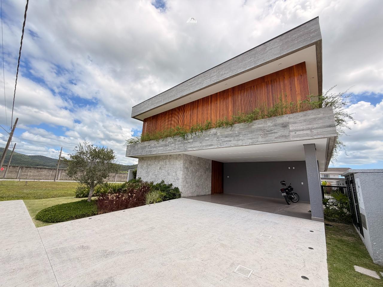 Casa de Condomínio à venda no Santa Regina: 