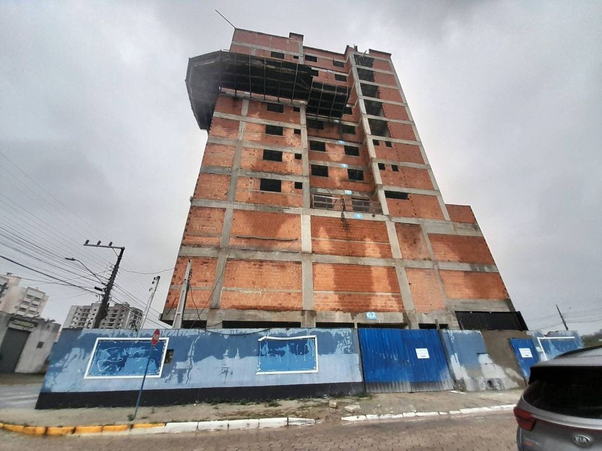 Apartamento à venda no Tabuleiro: 