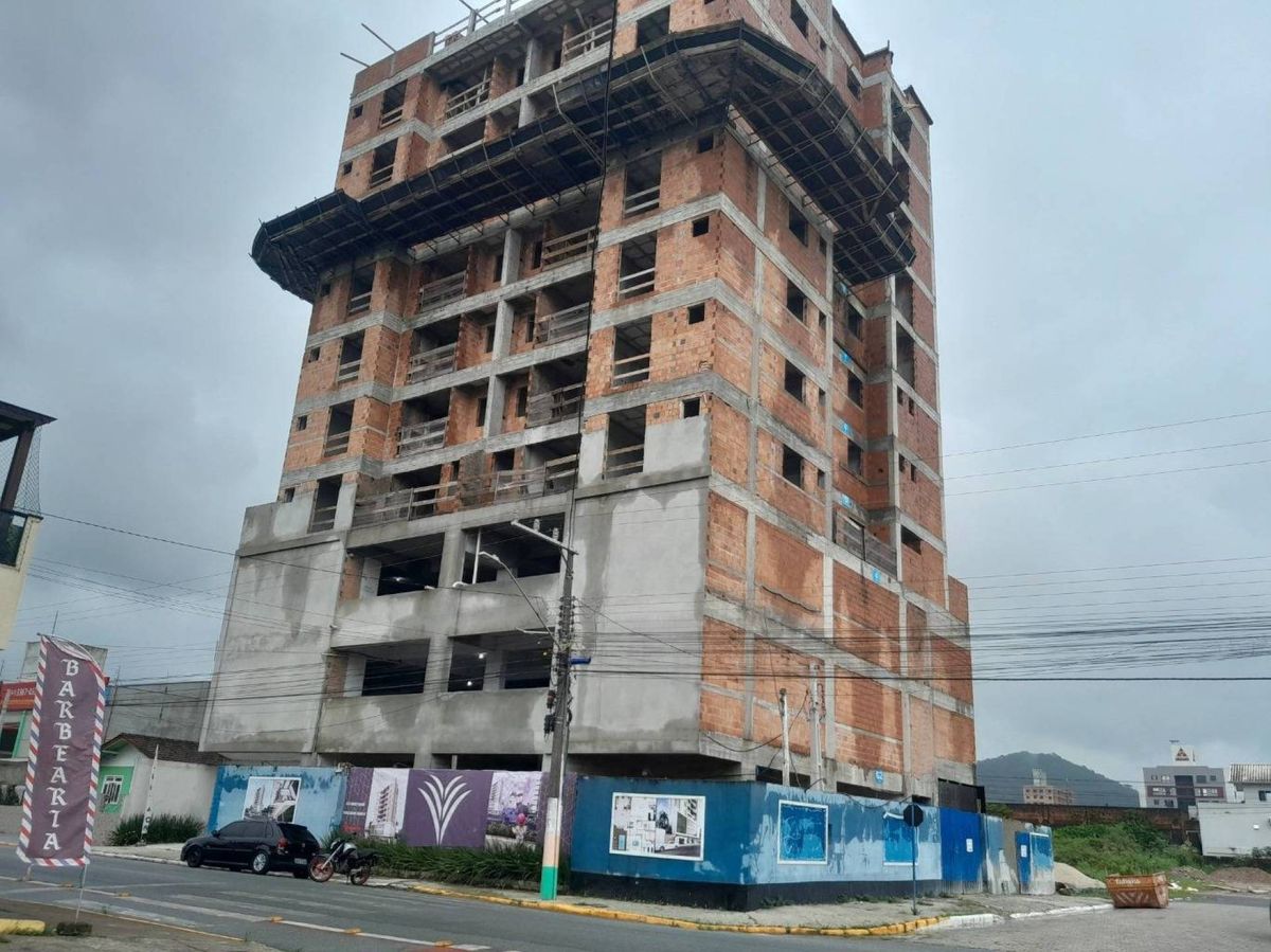 Apartamento à venda no Tabuleiro: 