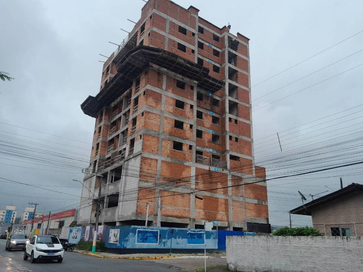 Apartamento à venda no Tabuleiro: 