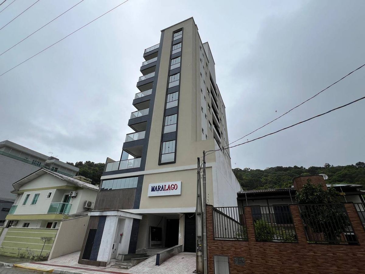 Apartamento à venda no Tabuleiro: 