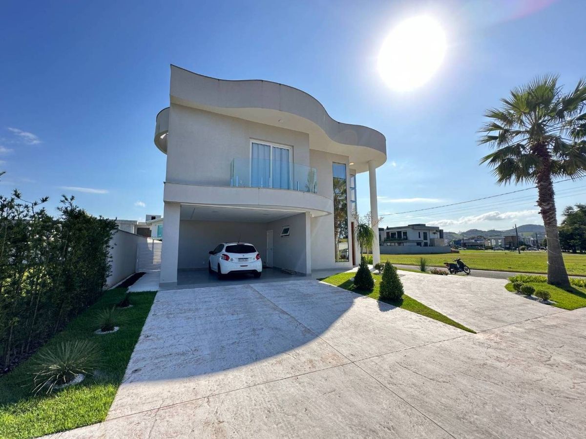 Casa de Condomínio à venda no Santa Regina: 