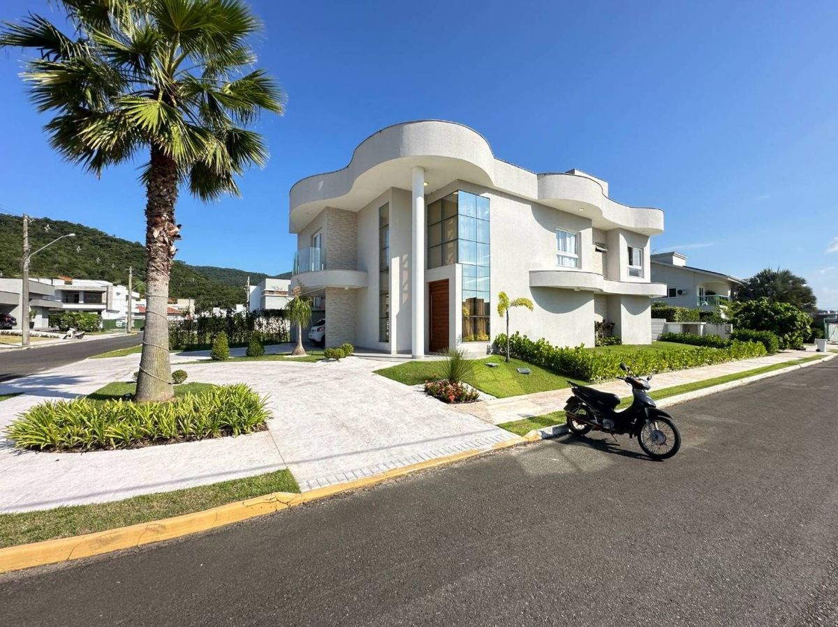 Casa de Condomínio à venda no Santa Regina: 