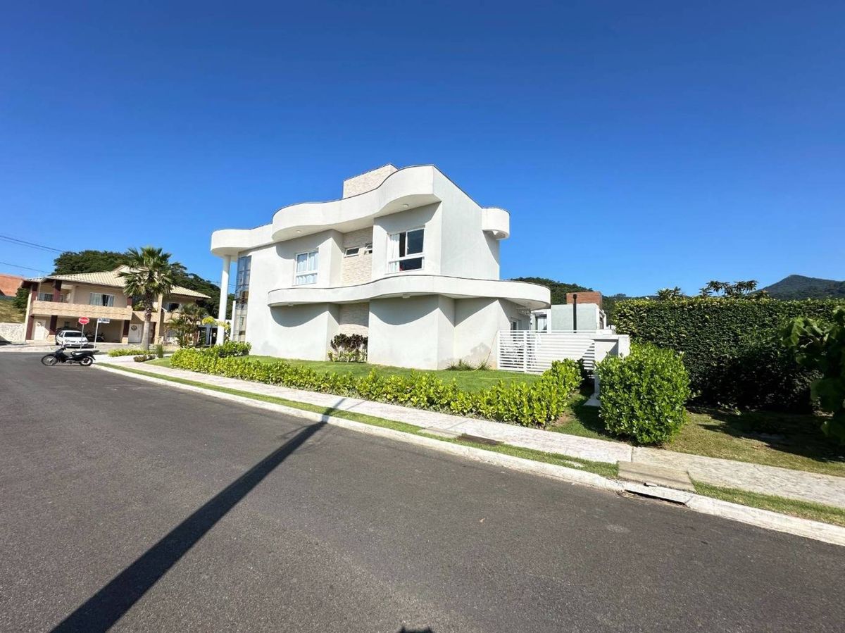 Casa de Condomínio à venda no Santa Regina: 