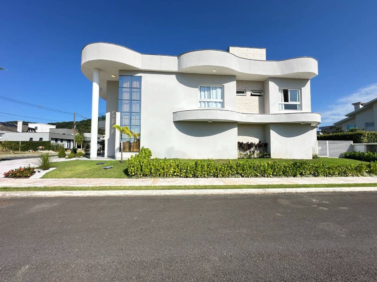 Casa de Condomínio à venda no Santa Regina: 