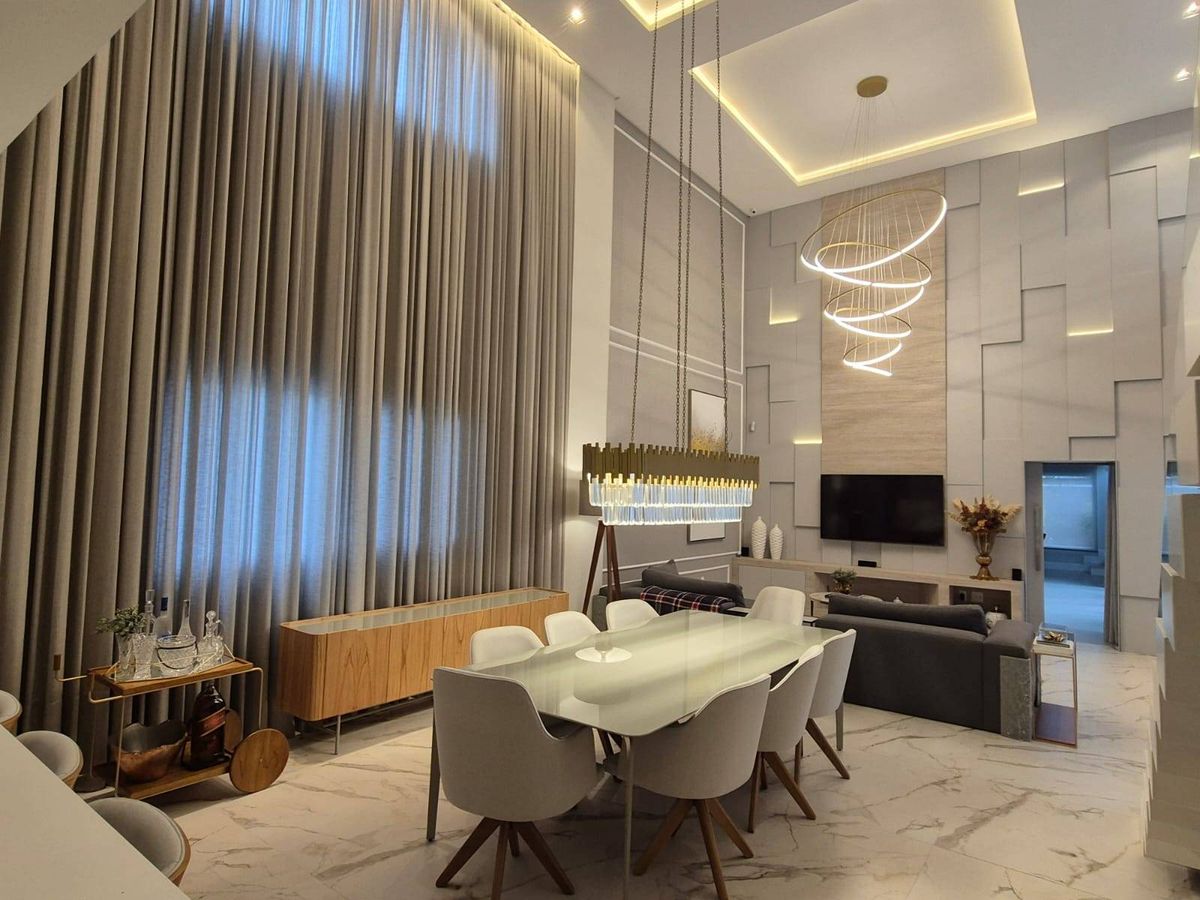 Casa à venda no Centro: 