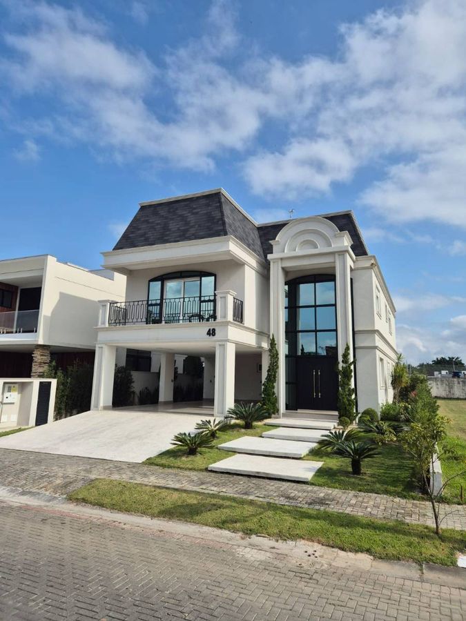 Casa à venda no Centro: 