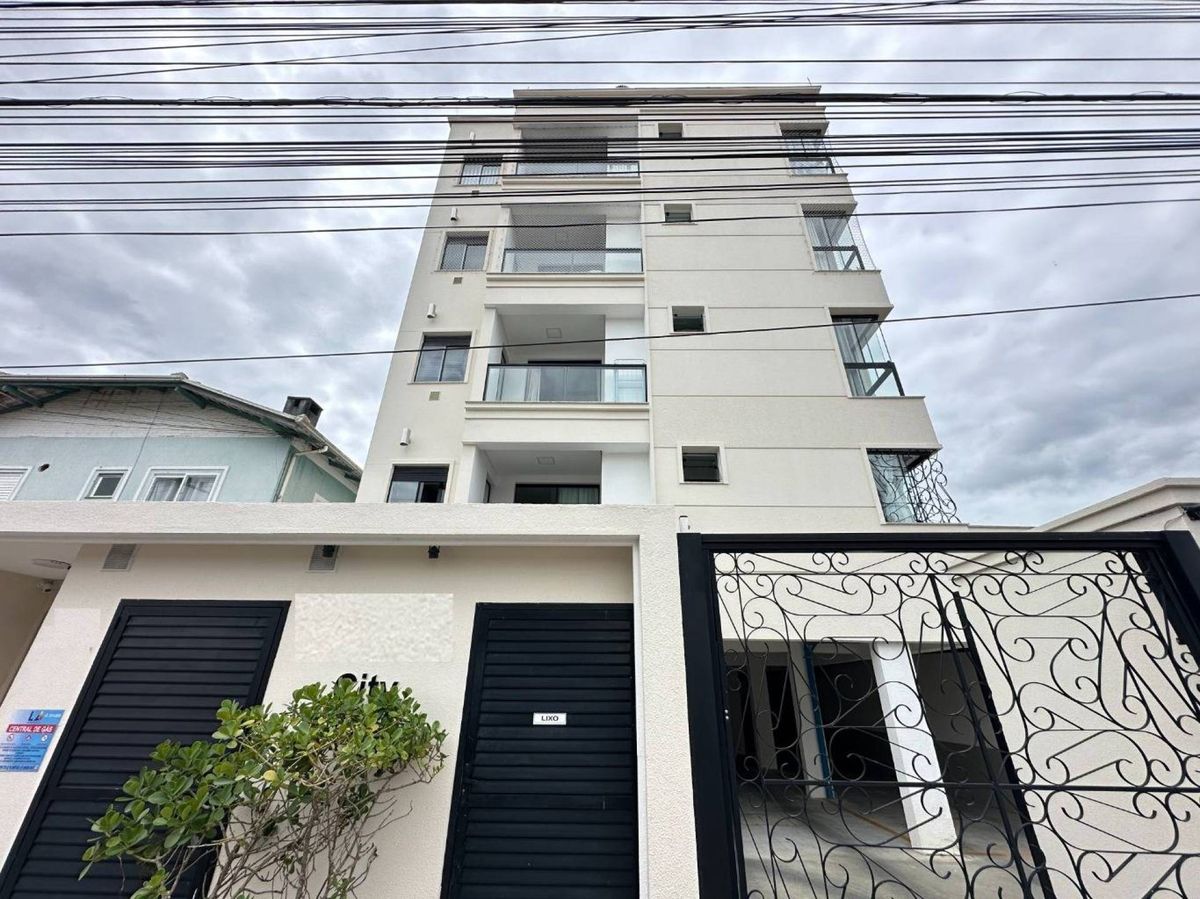 Apartamento à venda no Santa Regina: 