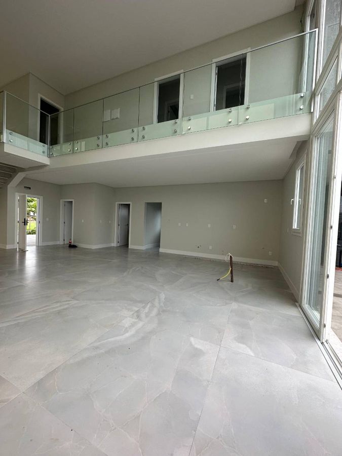 Casa de Condomínio à venda no Santa Regina: 