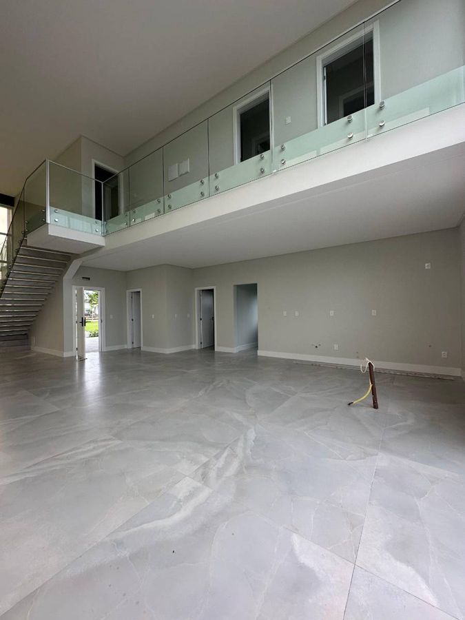 Casa de Condomínio à venda no Santa Regina: 