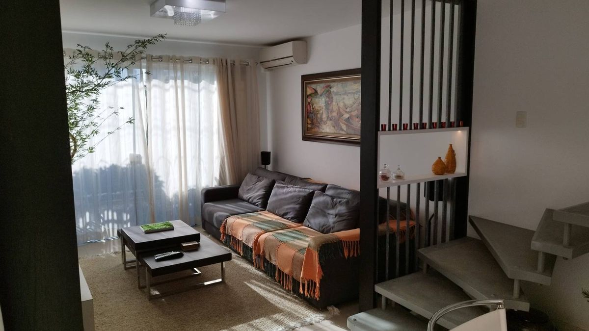 Casa à venda no Centro: 