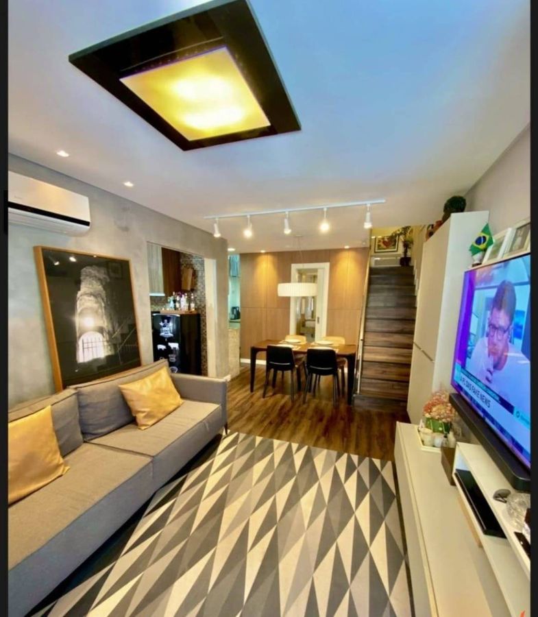 Casa de Condomínio à venda no Centro: 