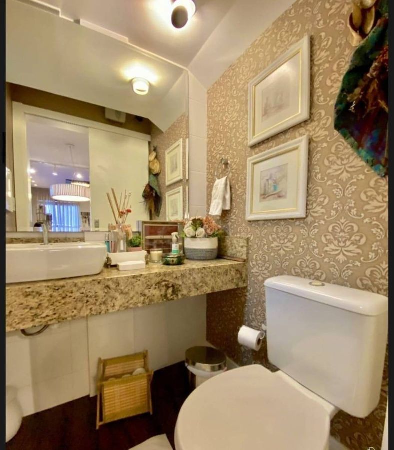 Casa de Condomínio à venda no Centro: 