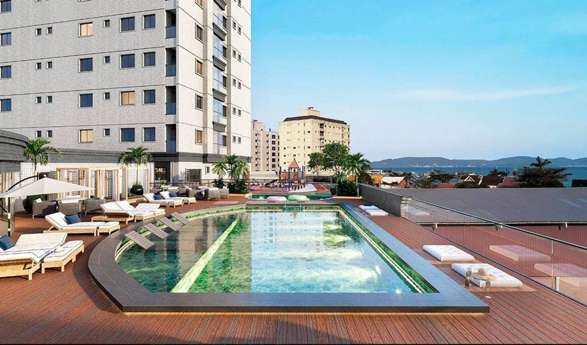 Apartamento à venda no Meia Praia: 